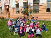 Stavíme Májku ve školce